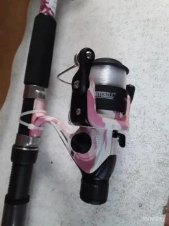 9359 CANNE TÉLESCOPIQUE MITCHELL TANAGER CAMO 2 ROSE 2M40 NEUF -Mitchell 00004 9359 CANNE TELESCOPIQUE MITCHELL TANAGER CAMO 2 ROSE 2M40 NEUF